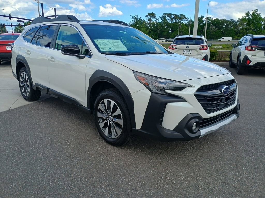 Certified 2025 Subaru Outback Limited AWD/4WD image 3