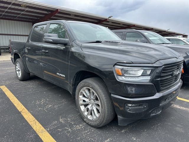 Used 2023 RAM 1500 Laramie AWD/4WD image 2