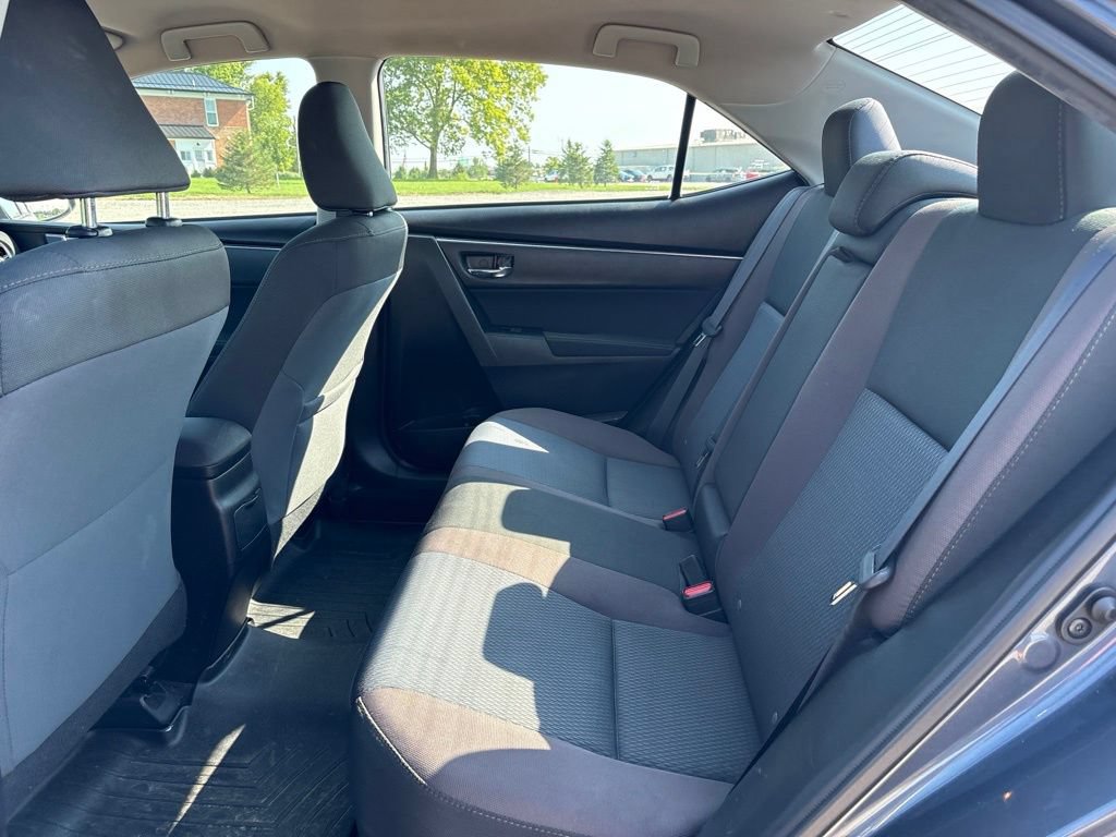 Used 2017 Toyota Corolla LE FWD image 12