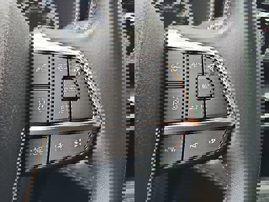 Used 2021 Toyota Highlander XSE image 27