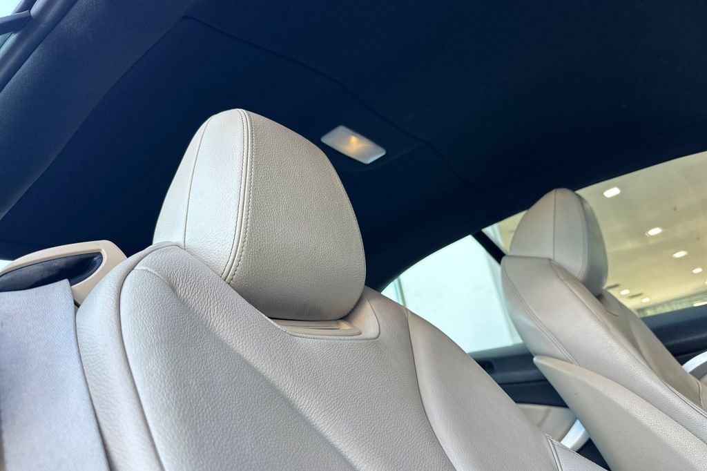 Used 2015 BMW 428i Convertible image 17