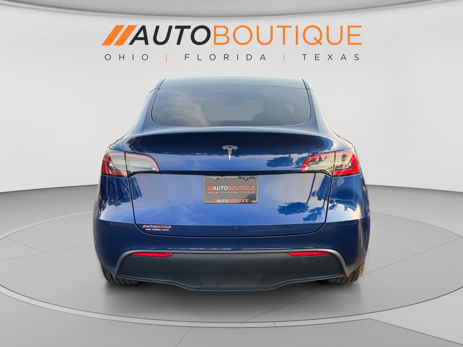 Used 2024 Tesla Model Y 2WD image 4