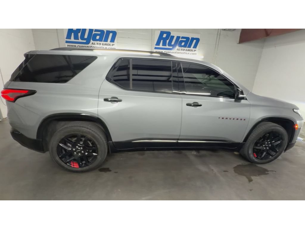Used 2023 Chevrolet Traverse Premier w/ Redline Edition FWD image 9
