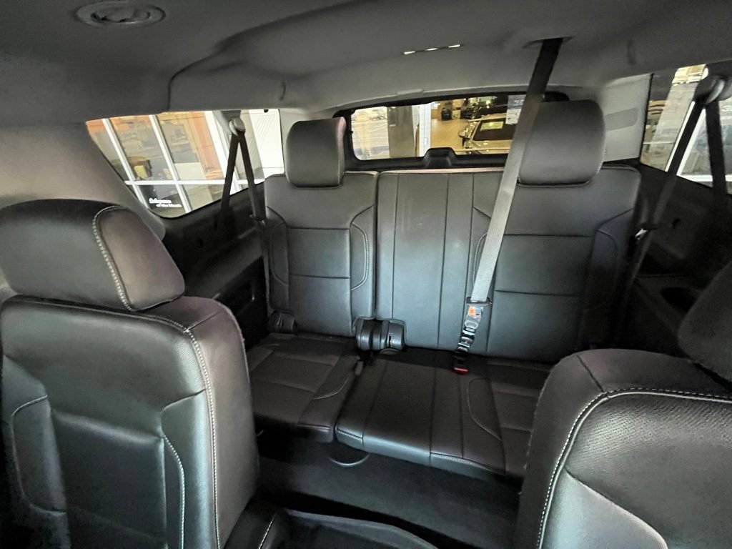Used 2020 Chevrolet Suburban Premier AWD/4WD image 16