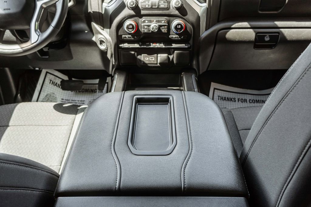 Used 2022 Chevrolet Silverado 1500 LT Trail Boss w/ Bed Protection Package AWD/4WD image 11