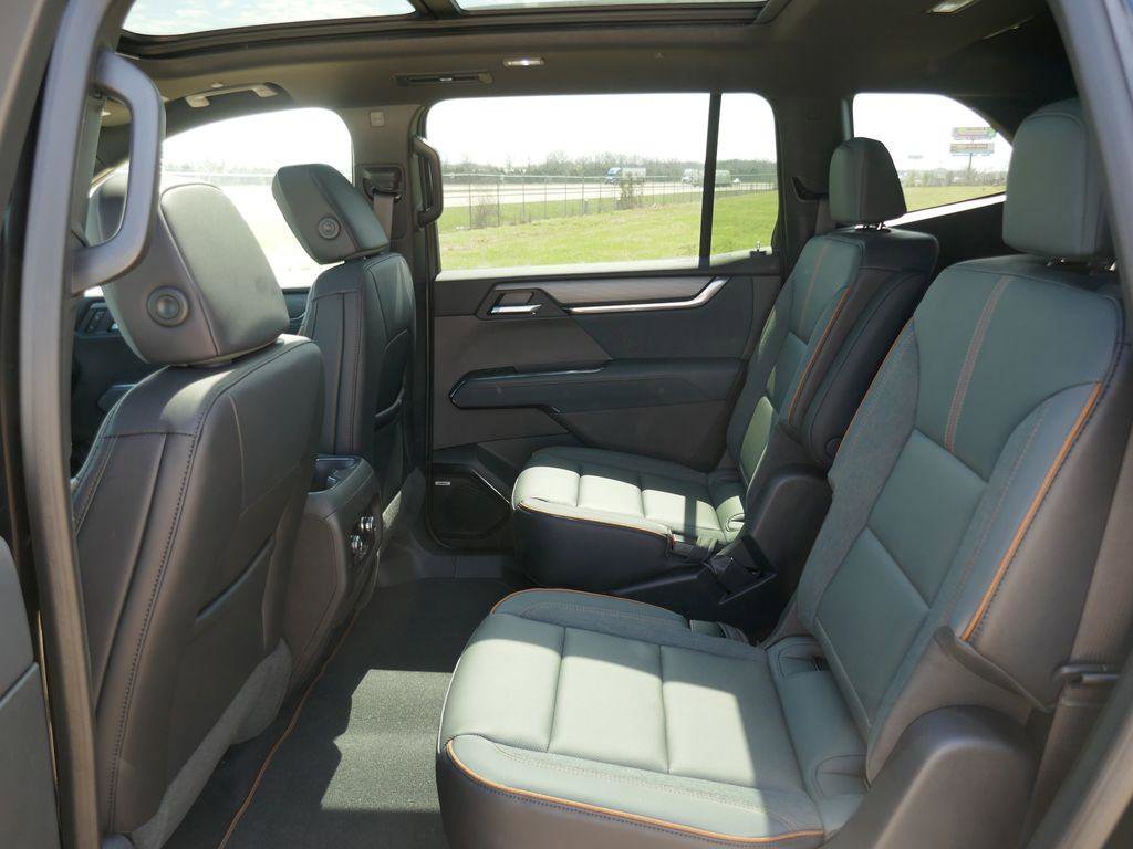 New 2026 GMC Acadia AT4 image 13