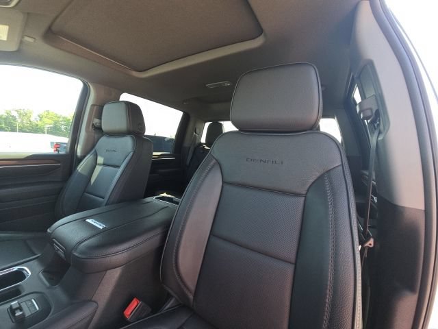 Used 2025 GMC Sierra 2500 Denali AWD/4WD image 24