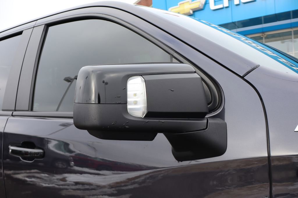 Used 2022 Chevrolet Silverado 1500 LT Trail Boss w/ LT Trail Boss Premium Package image 2