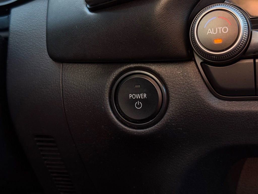 Used 2025 MAZDA CX-50 AWD 2.5 Hybrid w/ Premium Pkg image 29