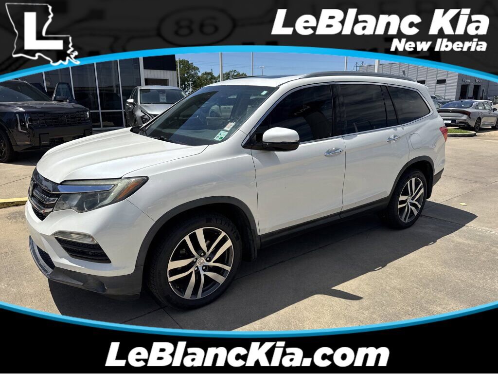 Used 2017 Honda Pilot Elite image 1