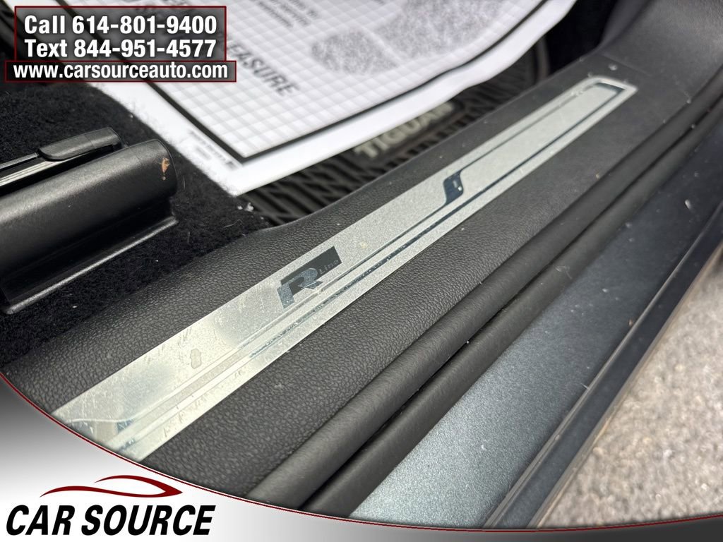 Used 2020 Volkswagen Tiguan SE R-Line image 50