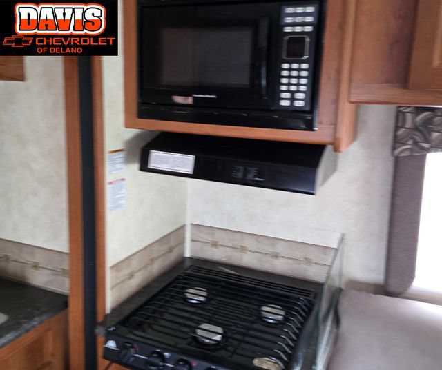 Used 2011 Ford E-450 and Econoline 450 Super Duty w/ Motorhome Prep Pkg RWD image 9