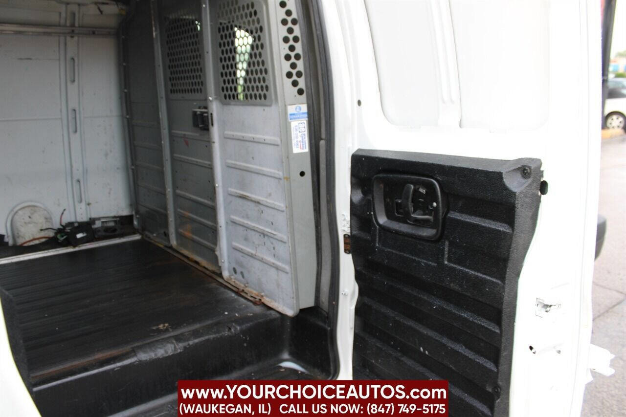 Used 2011 Chevrolet Express 1500 image 27