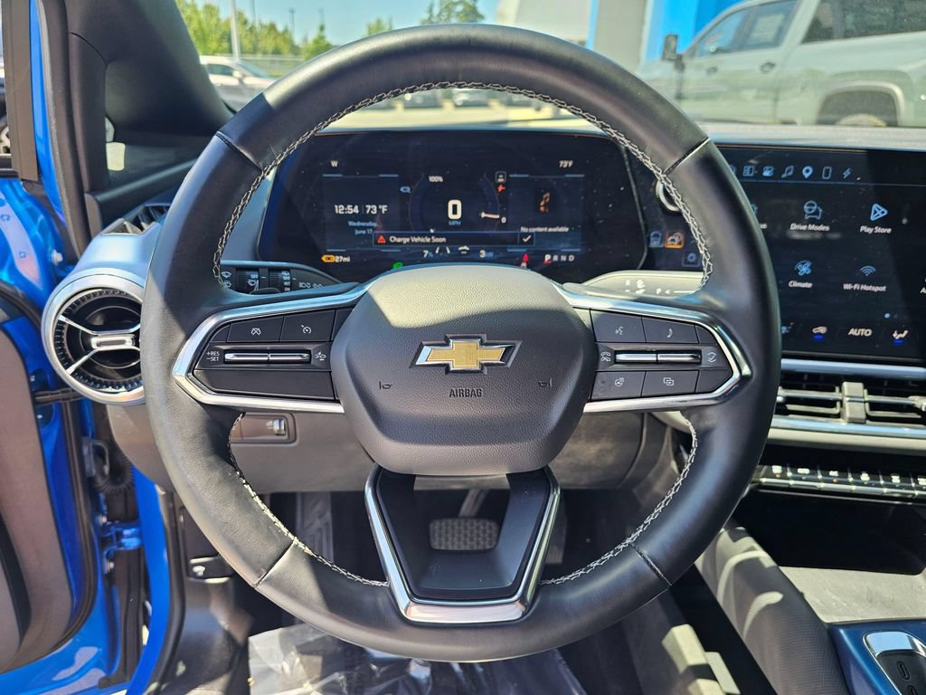 Used 2024 Chevrolet Equinox EV LT FWD image 24