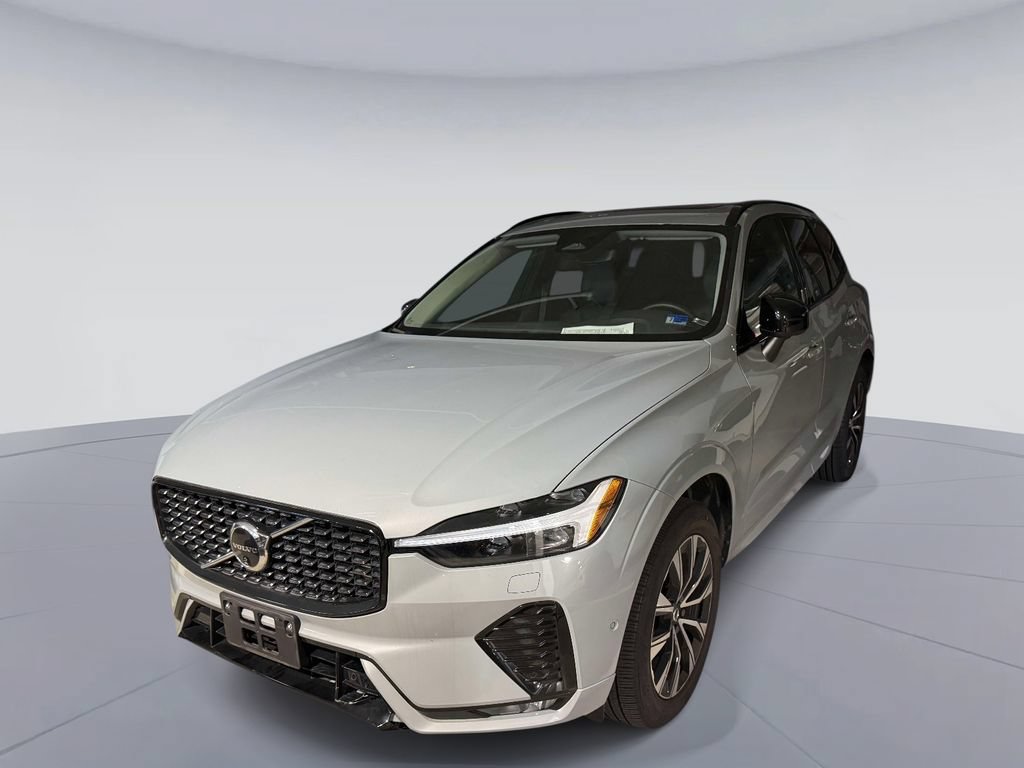 Used 2024 Volvo XC60 B5 Plus w/ Climate Package AWD/4WD image 4