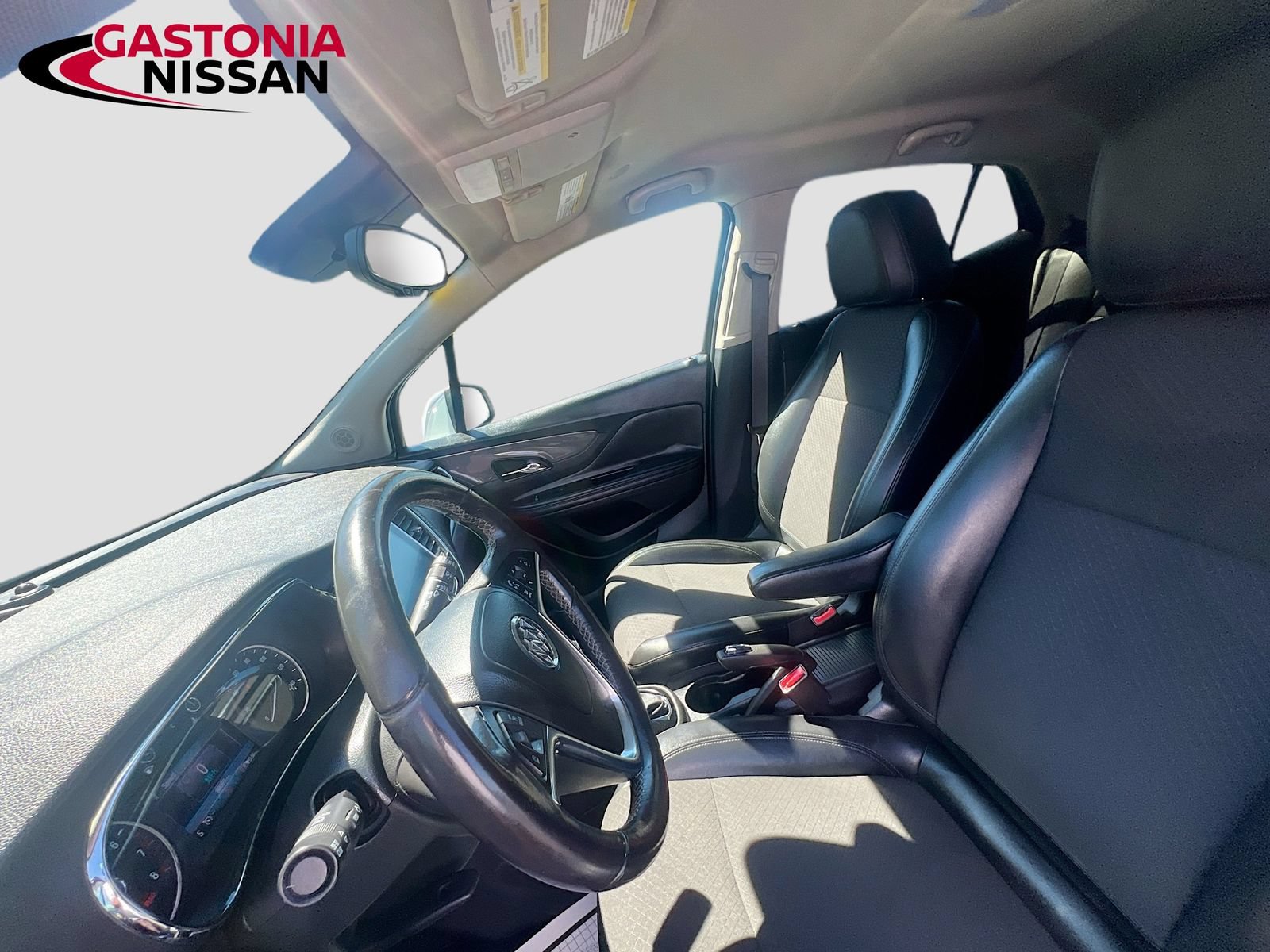 Used 2020 Buick Encore Preferred FWD image 27