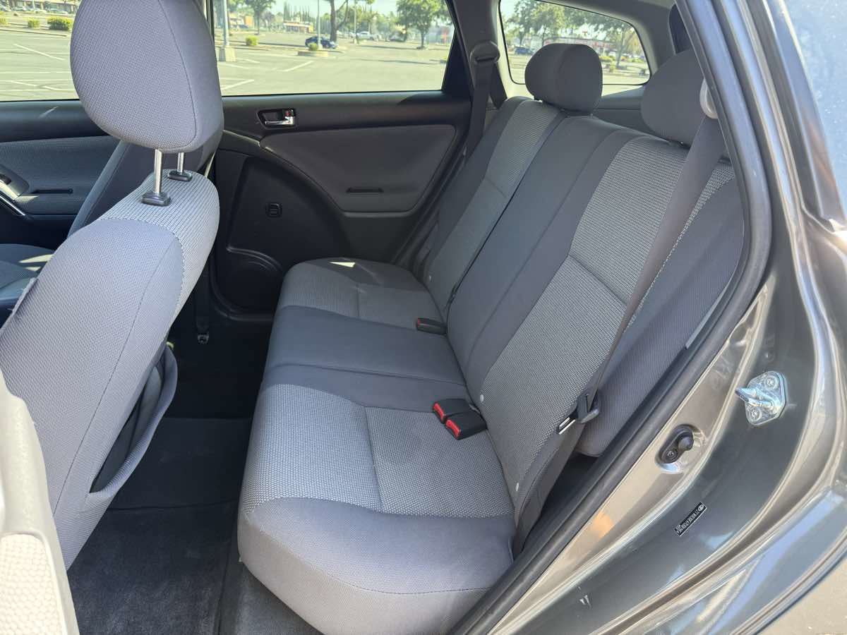 Used 2007 Toyota Matrix XR FWD image 21