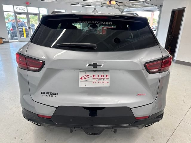 Used 2025 Chevrolet Blazer RS FWD image 11
