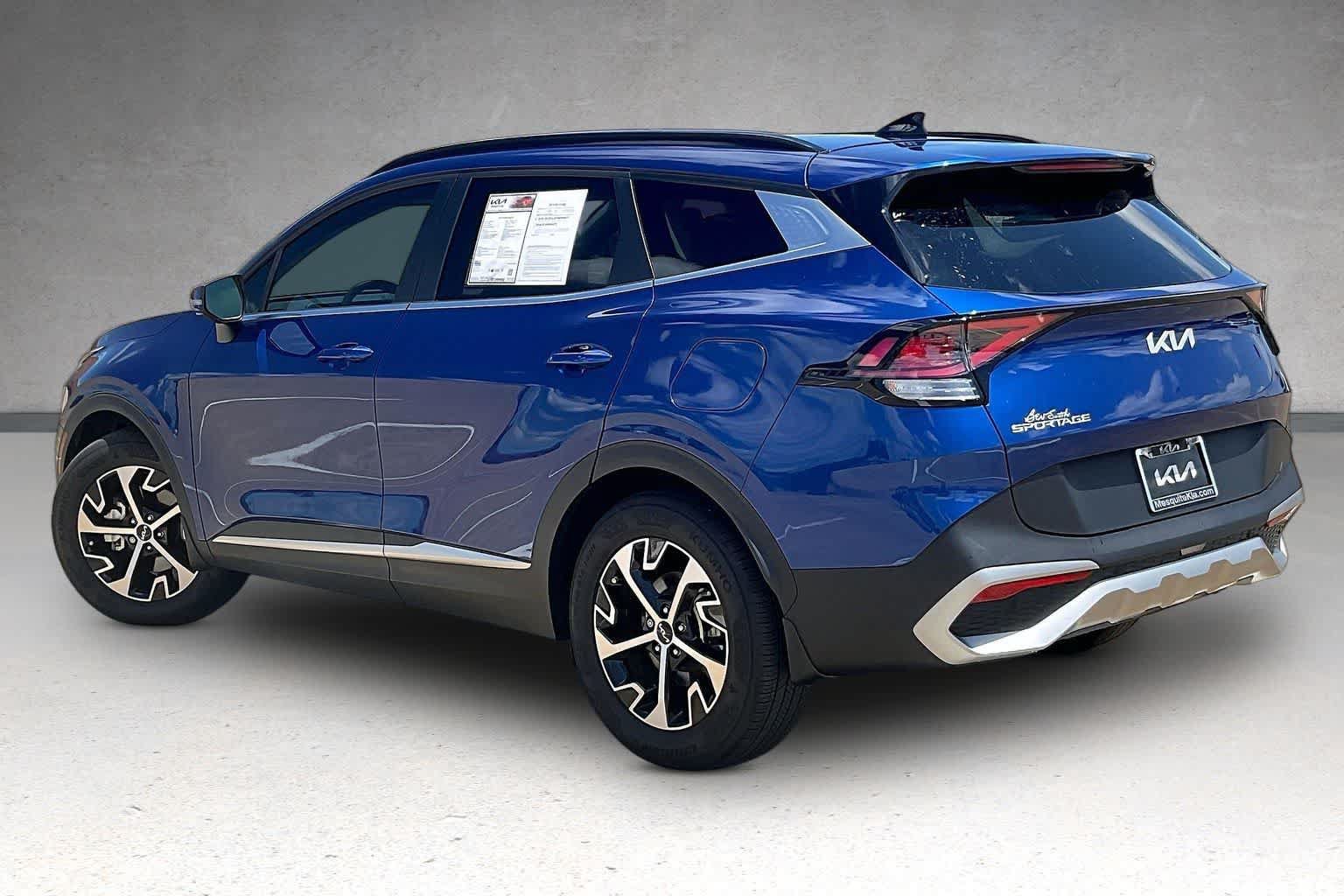 Certified 2025 Kia Sportage EX w/ Premium Package FWD image 4