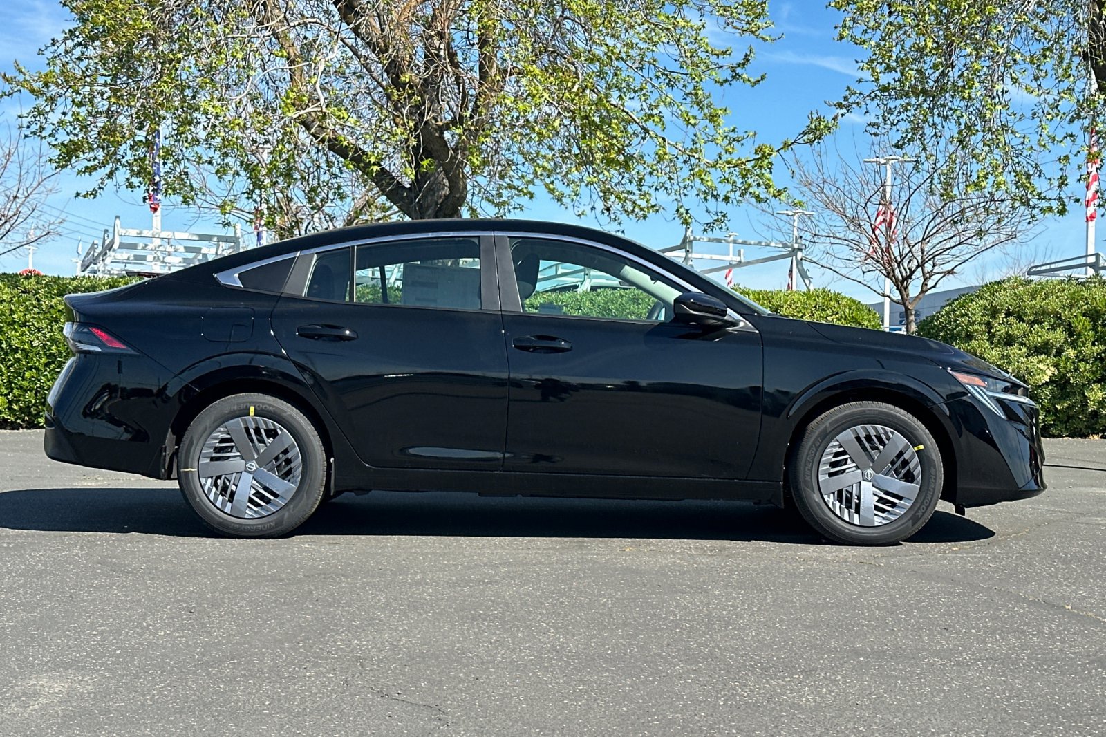 New 2026 Nissan Sentra SV w/ Floor Mat Package FWD image 3