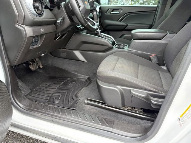 Used 2023 Chevrolet Colorado LT AWD/4WD image 9