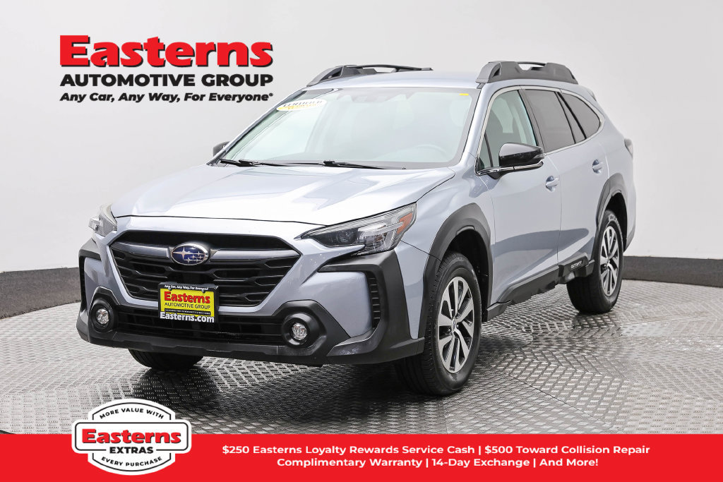 Used 2023 Subaru Outback Premium AWD/4WD image 1