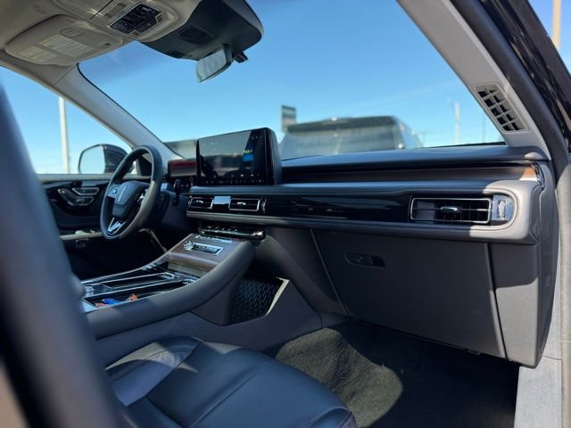 Used 2025 Lincoln Aviator Reserve w/ Illumination Package image 19