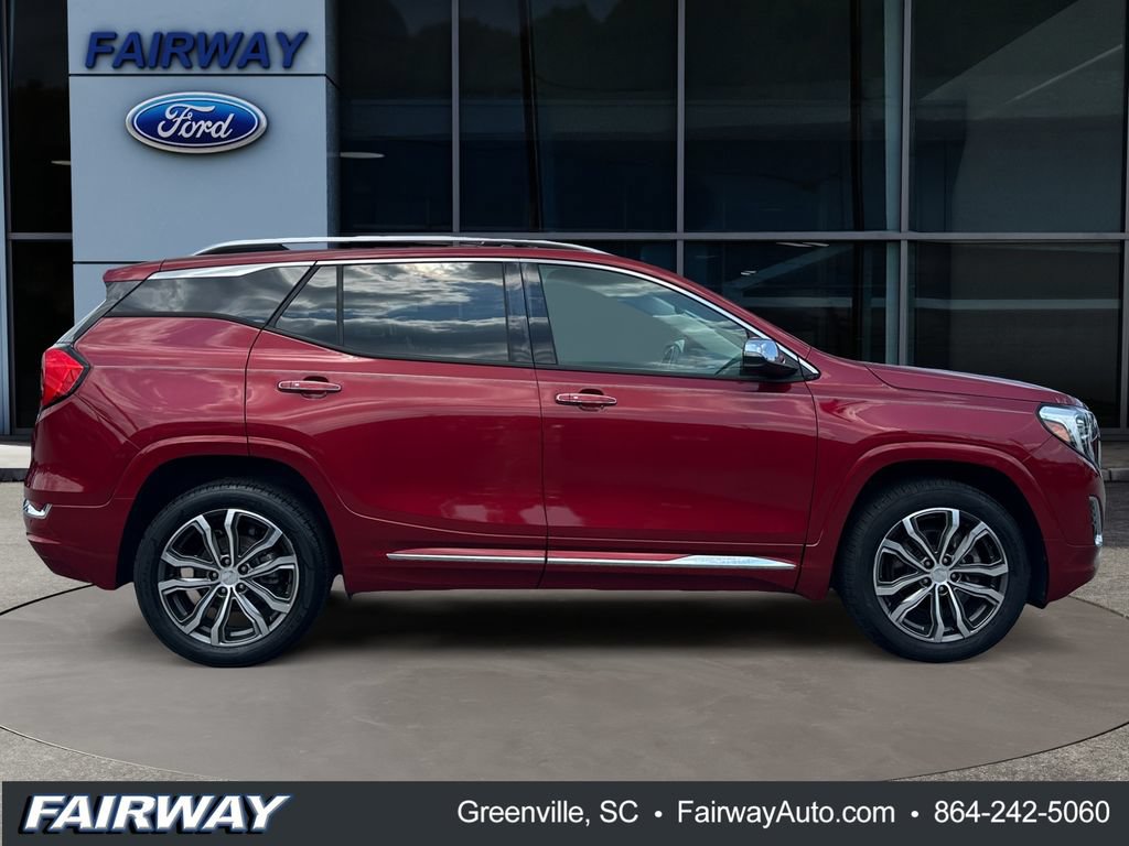 Used 2018 GMC Terrain Denali w/ Comfort Package AWD/4WD image 9