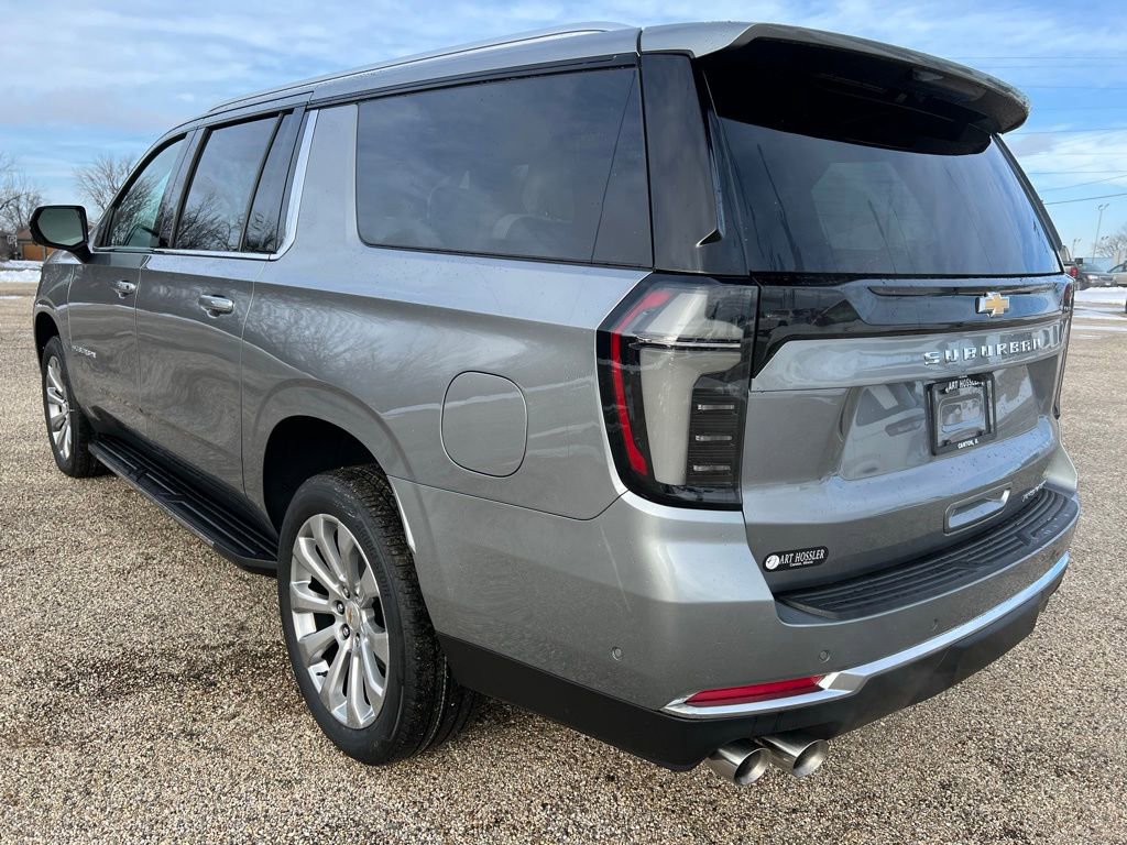 New 2026 Chevrolet Suburban Premier image 3