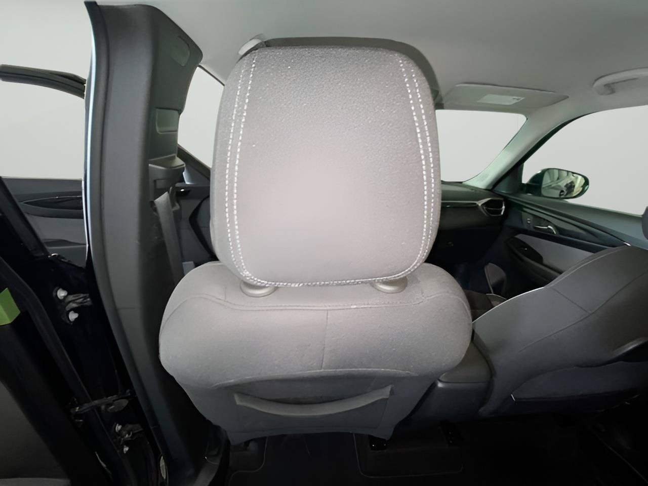 Certified 2024 Chevrolet TrailBlazer LT FWD image 35