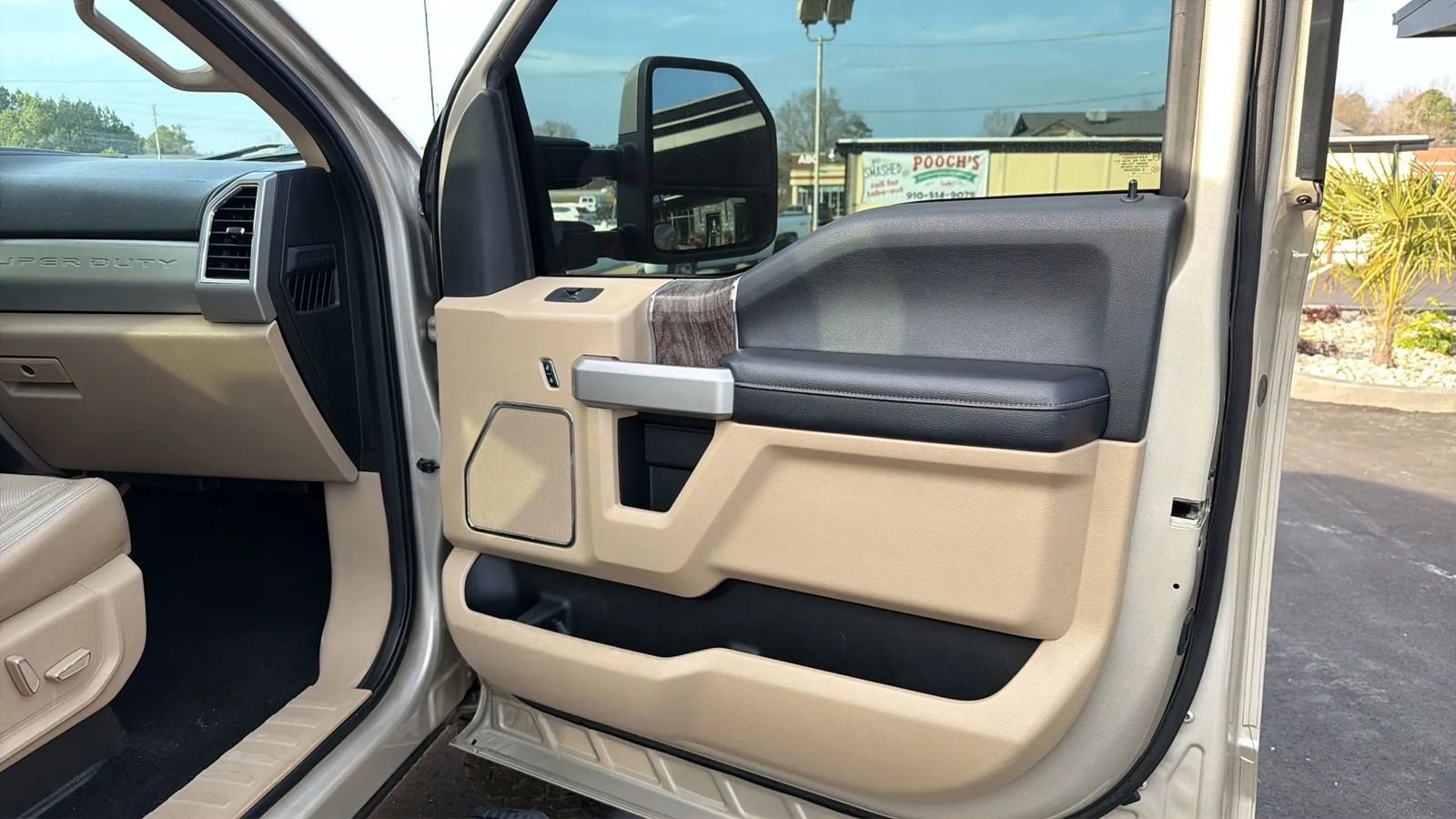 Used 2018 Ford F250 Lariat w/ Lariat Ultimate Package image 21