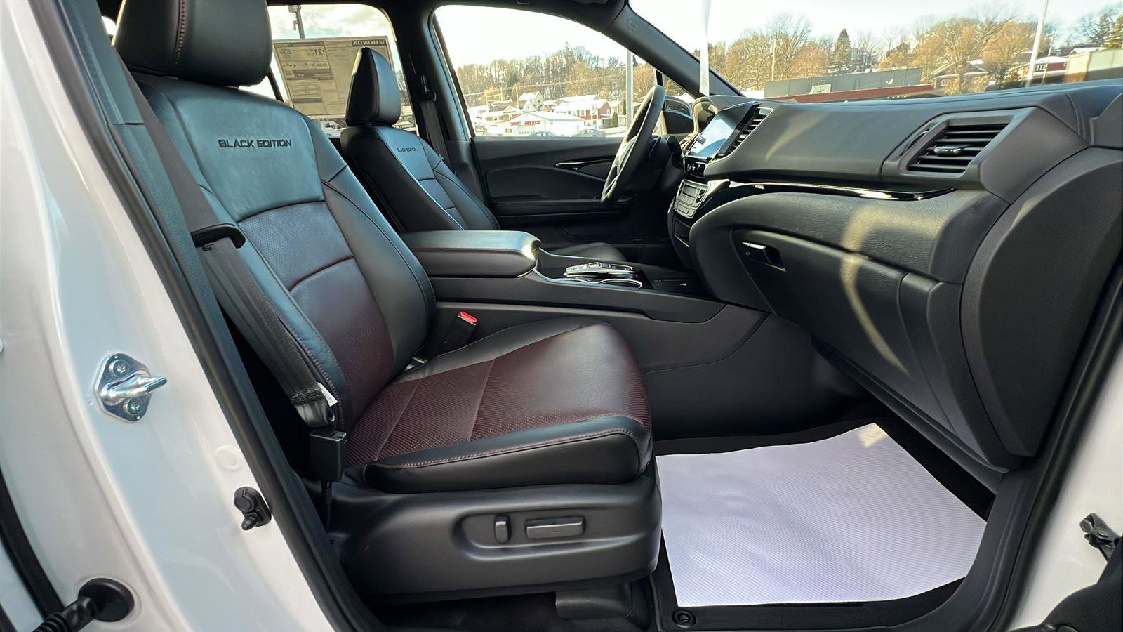 New 2026 Honda Ridgeline Black Edition image 13