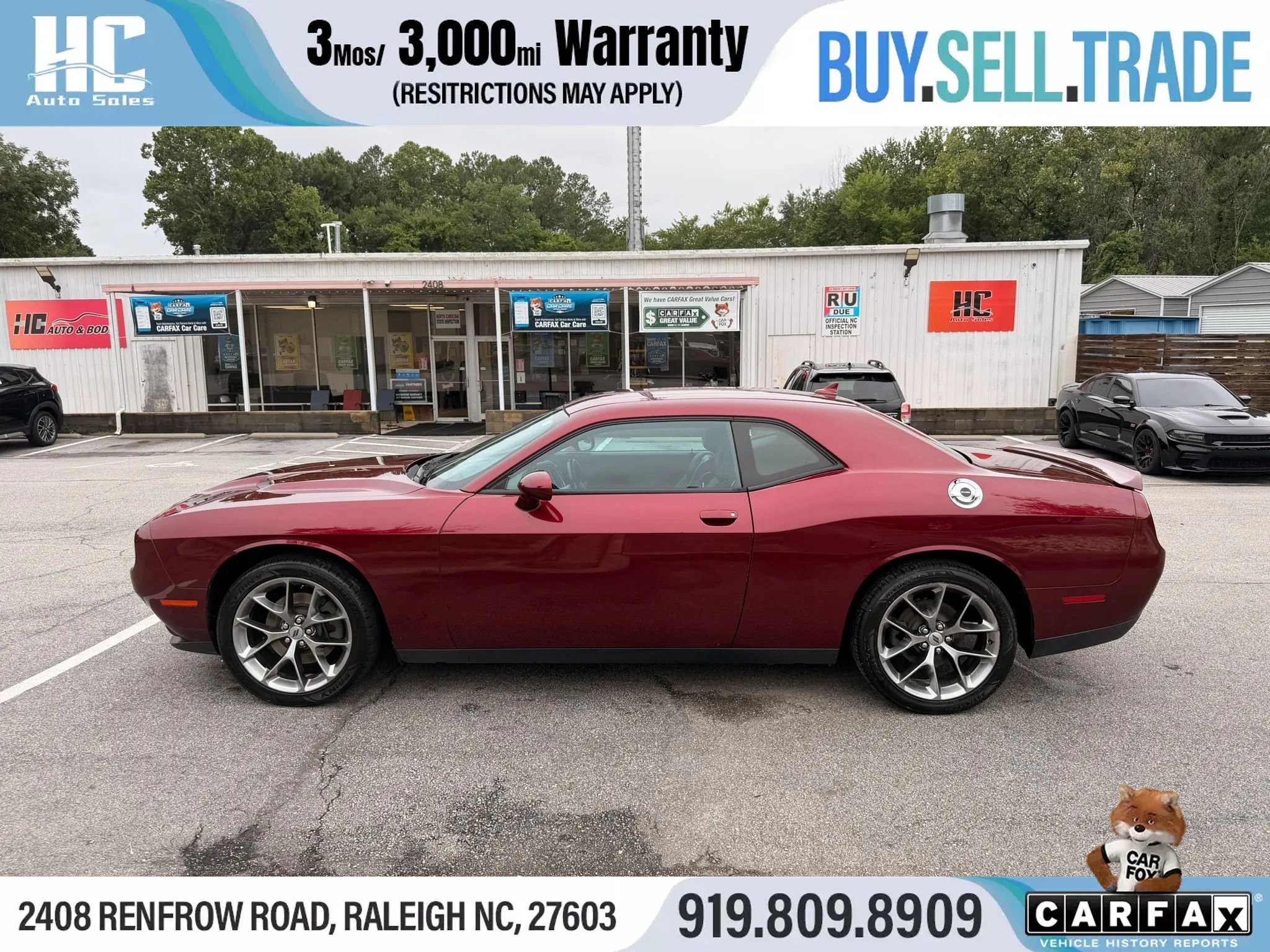 Used 2020 Dodge Challenger SXT w/ Plus Package RWD image 2