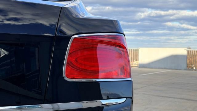 Used 2016 Bentley Flying Spur V8 image 55