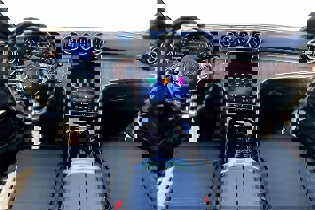 Certified 2025 Mercedes-Benz C 300 4MATIC Sedan image 10