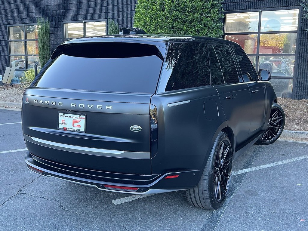 Used 2023 Land Rover Range Rover SE image 12