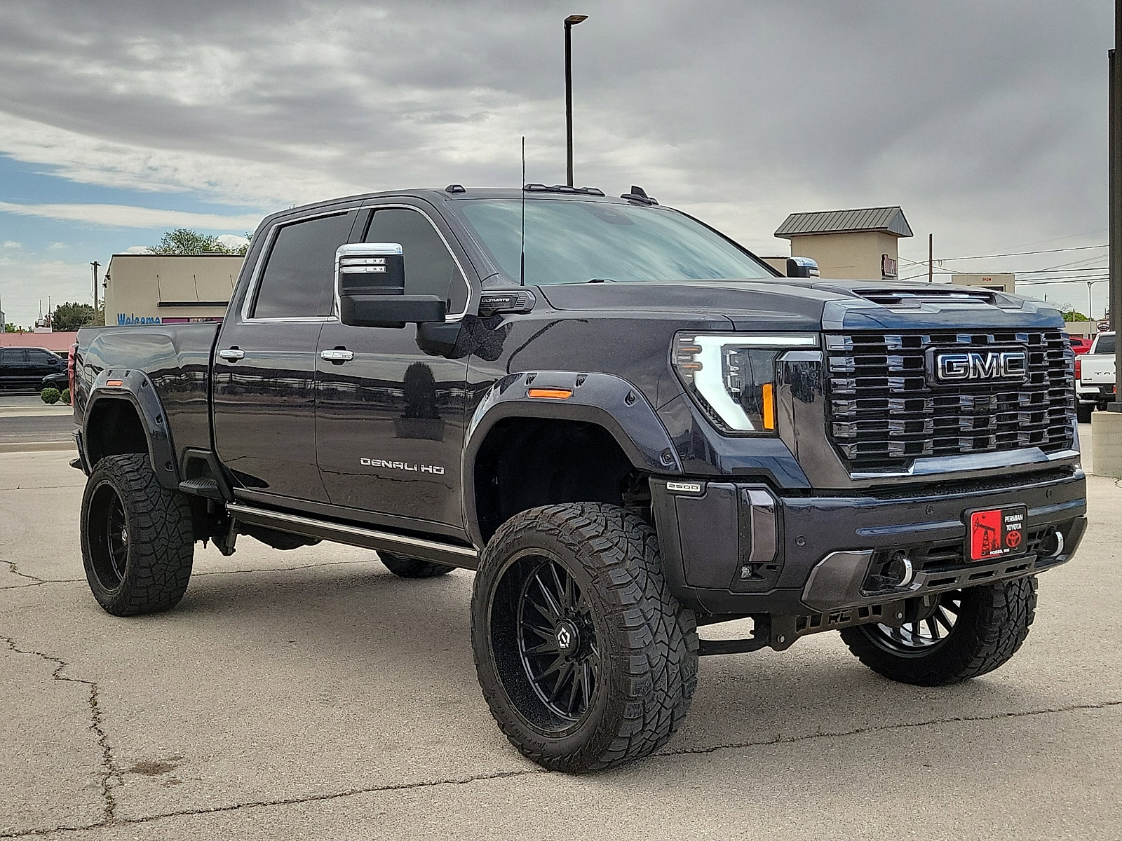 Used 2024 GMC Sierra 2500 Denali Ultimate image 6