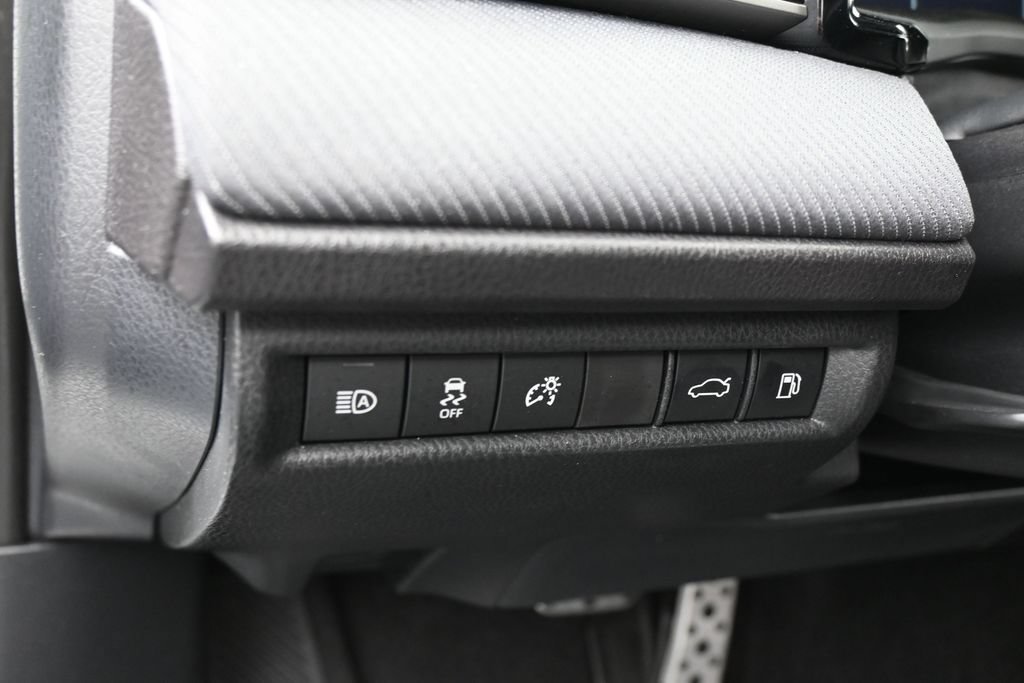 Used 2026 Toyota Camry SE FWD image 15