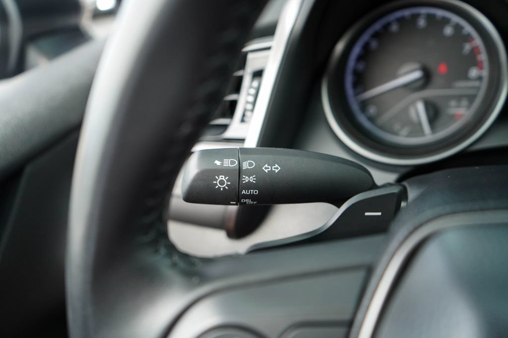 Used 2024 Toyota Camry SE FWD image 32