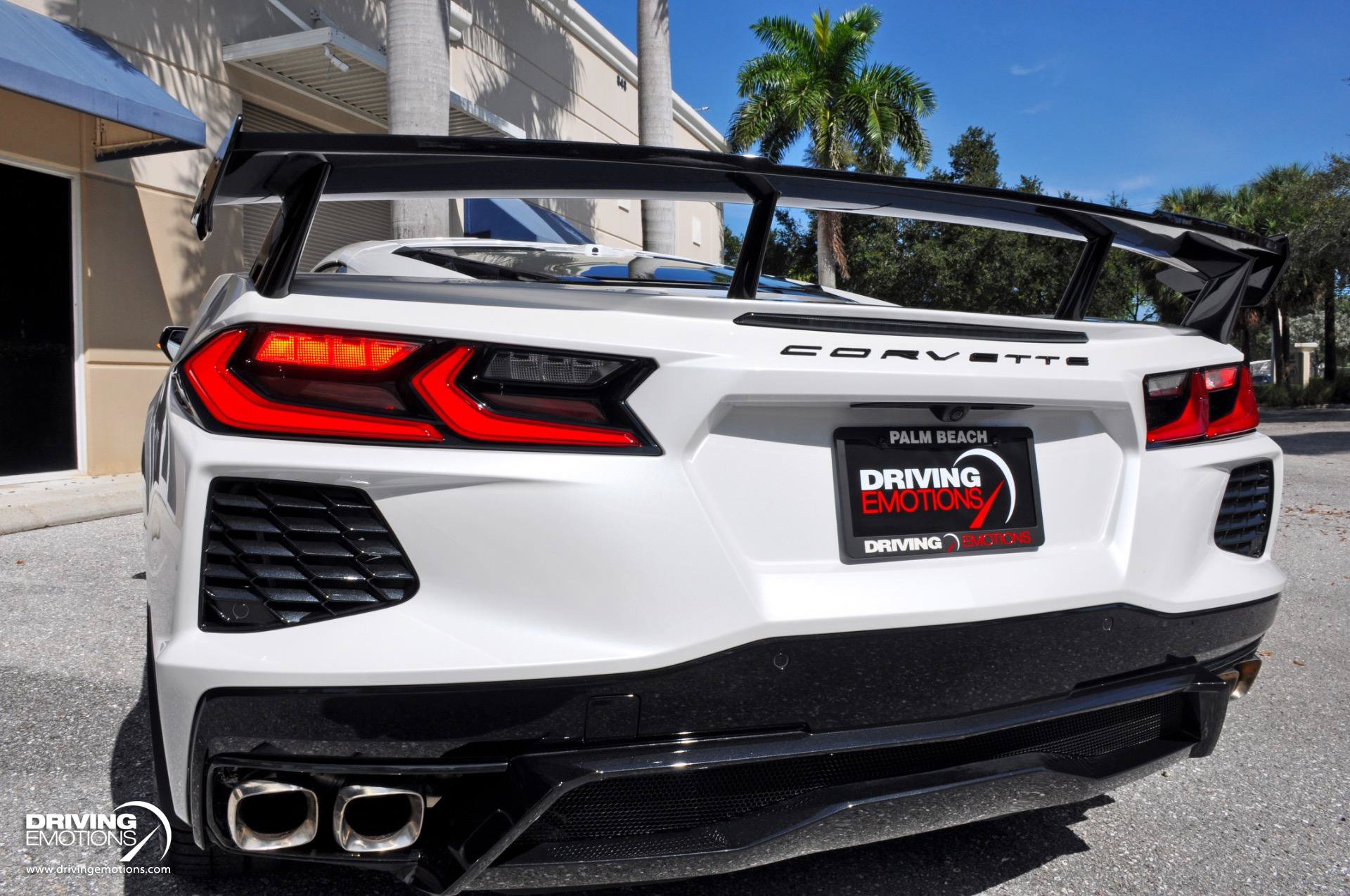 Used 2023 Chevrolet Corvette Stingray Premium Cpe w/ Z51 Performance Package RWD image 25