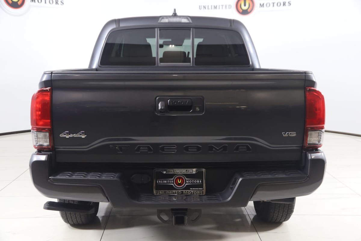 Used 2023 Toyota Tacoma SR AWD/4WD image 38