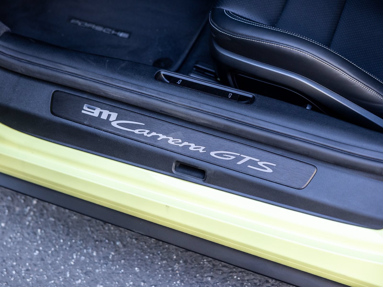 Certified 2026 Porsche 911 Carrera GTS RWD image 30