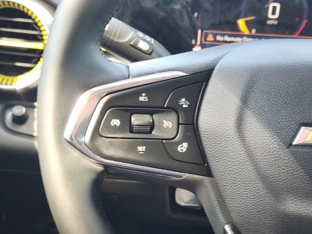 Used 2024 Chevrolet Trax LT w/ Sunroof Package image 29