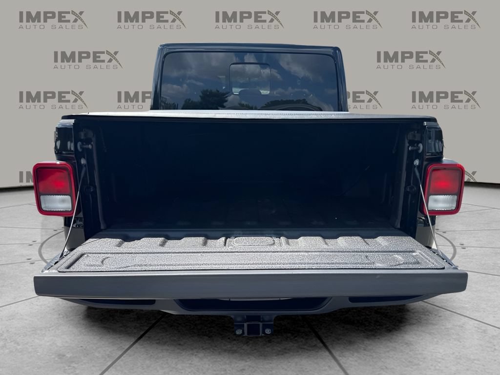 Used 2024 Jeep Gladiator Sport AWD/4WD image 18