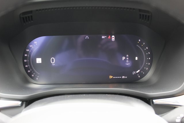 New 2026 Volvo XC60 B5 Plus w/ Protection Package Premier image 32