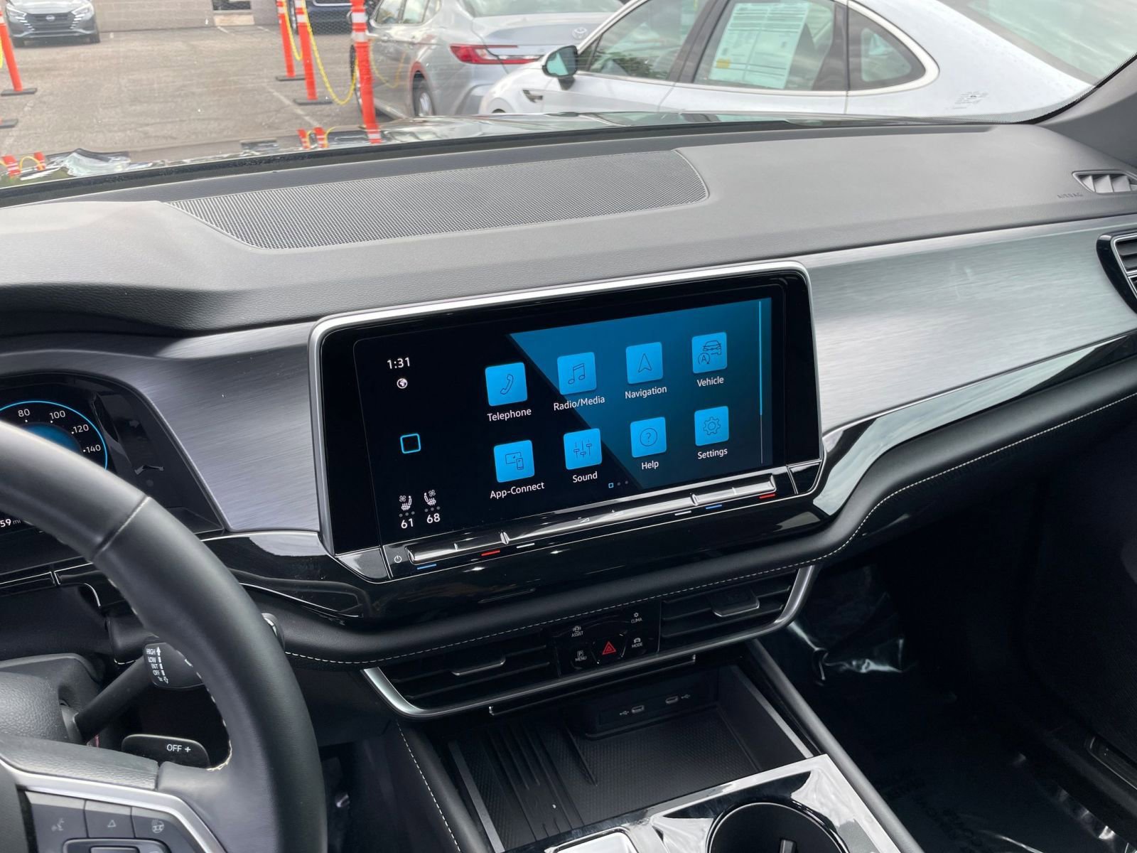 Used 2025 Volkswagen Atlas Cross Sport SE FWD image 21