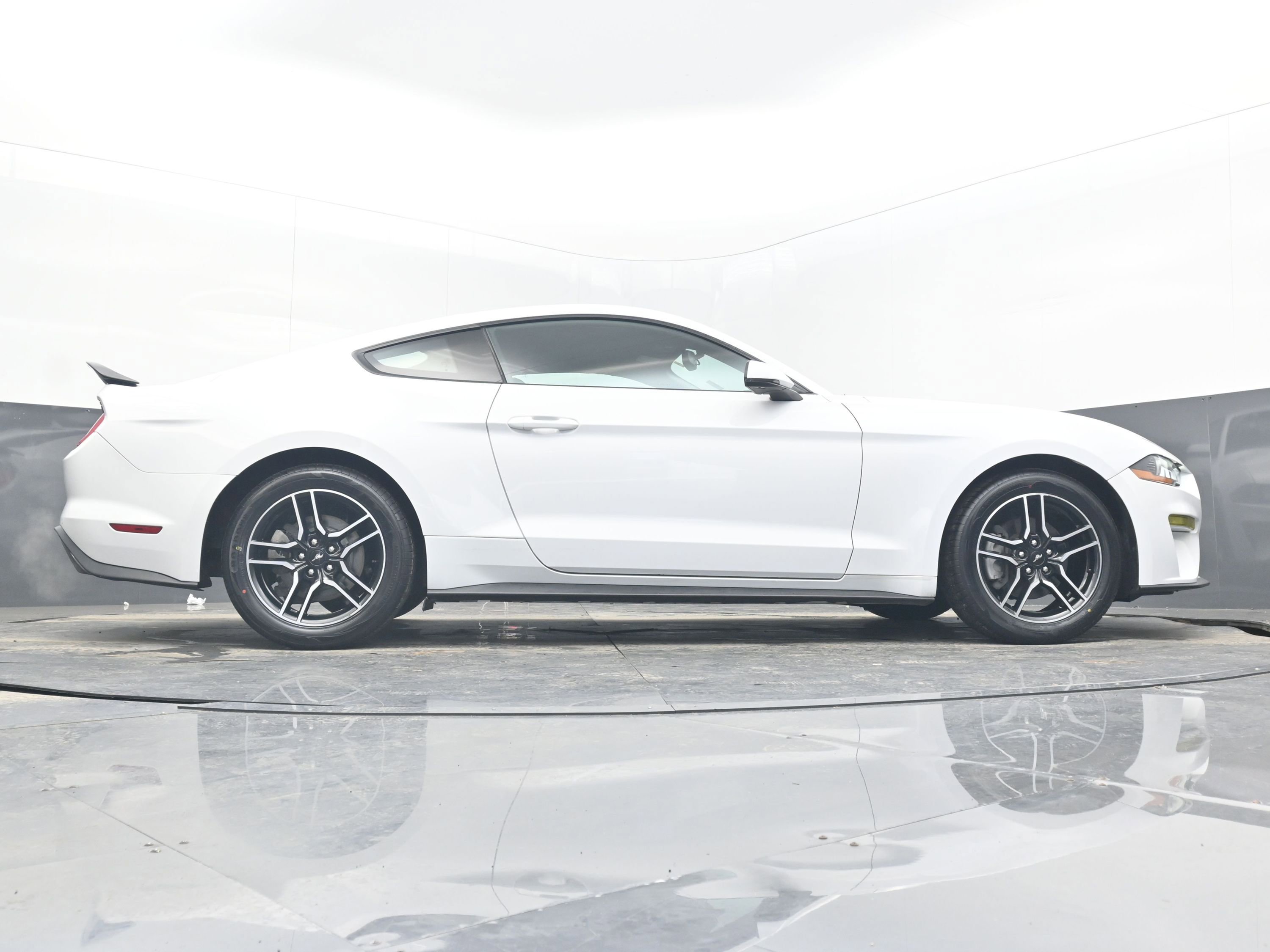 Used 2020 Ford Mustang Premium image 26