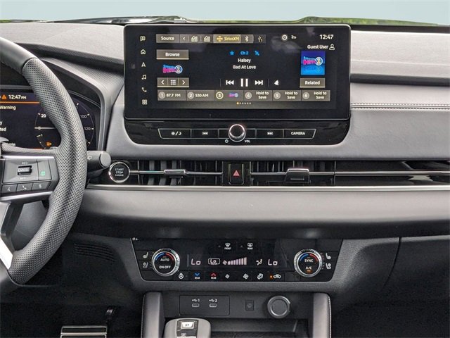 New 2025 Mitsubishi Outlander SEL image 17