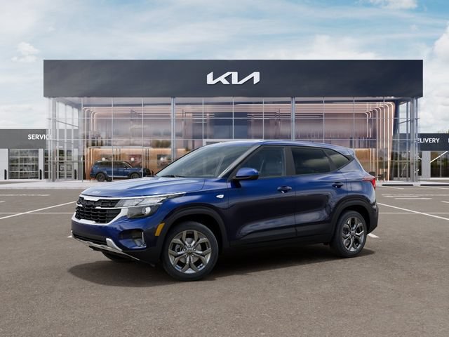 New 2026 Kia Seltos LX FWD image 3