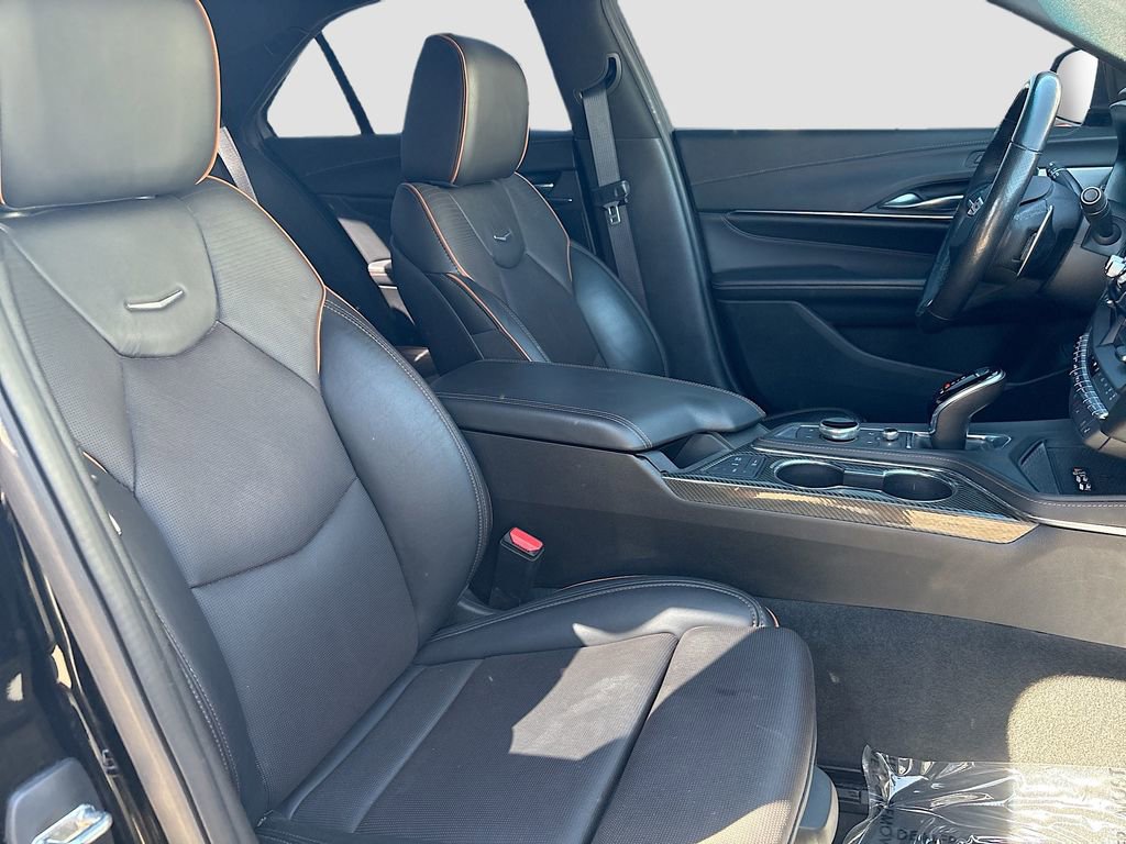 Used 2021 Cadillac CT4 V w/ Technology Package image 29